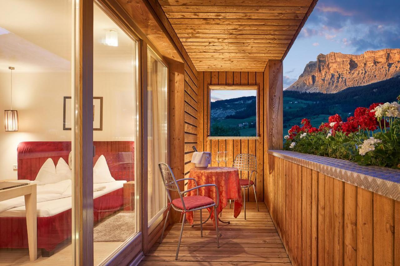 Dolomit Boutique Hotel La Villa  Exteriör bild